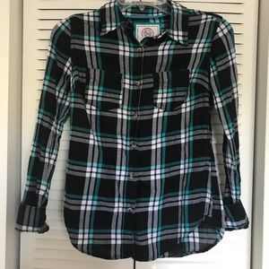 Teal and Black Plaid Flannel Shirt 💠